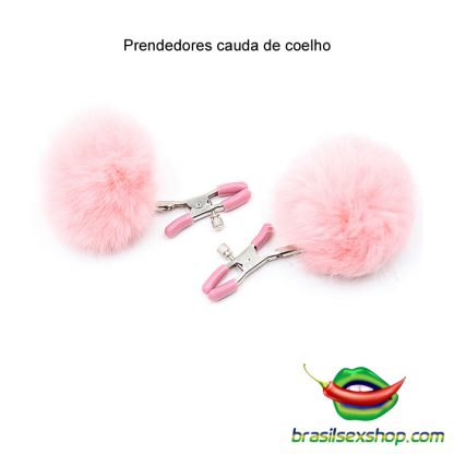 Prendedor com pompom