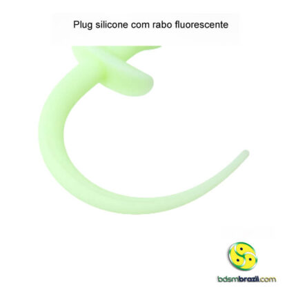 Plug silicone com rabo fluorescente